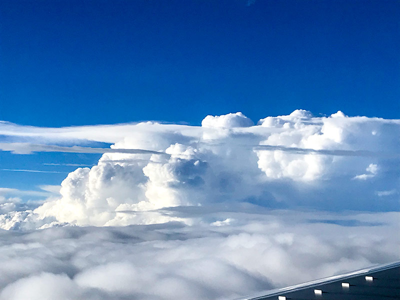 楽天トラベル・ラピュタな雲