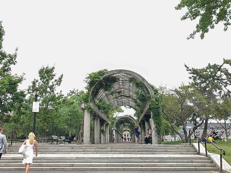 クリストファー・コロンブス・ウォーターフロント・パーク Christopher Columbus Waterfront Park