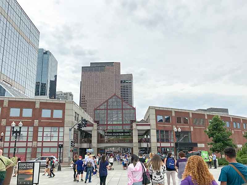 ボストン・クインシー・マーケット（Boston Quincy Market）