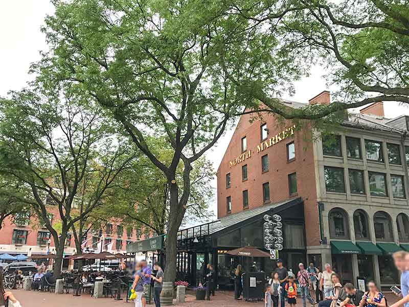 ボストン・クインシー・マーケット（Boston Quincy Market）