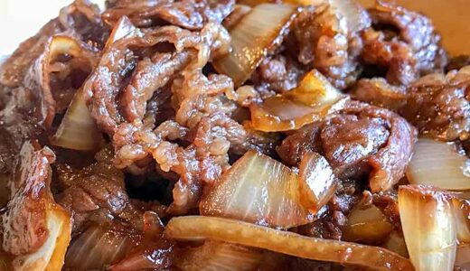 【伊勢詣で】おかげ横丁の「豚捨」で最高に美味しい牛丼とコロッケをランチに頂く！