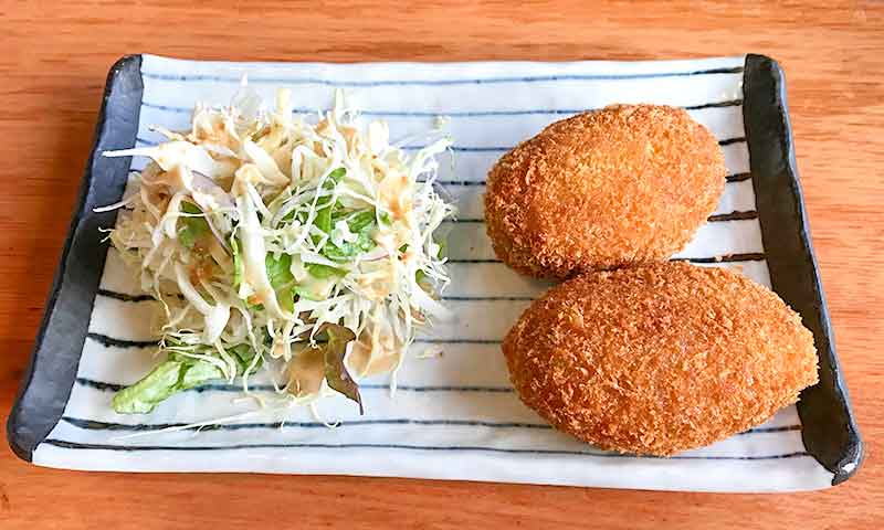 おかげ横丁・豚捨・コロッケ