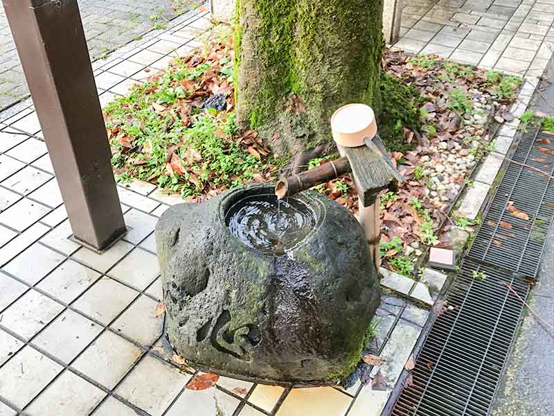 日本一小さい神社「富山中教院」