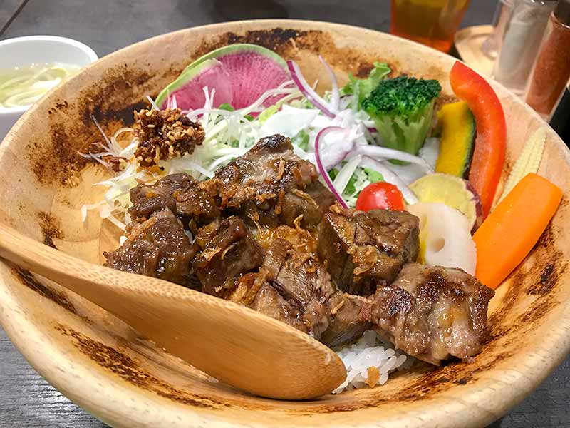 大宮駅の利休の牛ステーキ丼