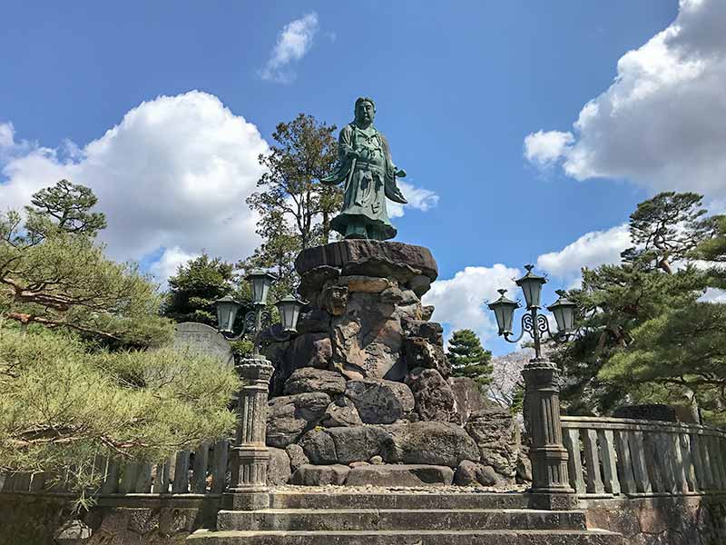 金沢・兼六園でお花見