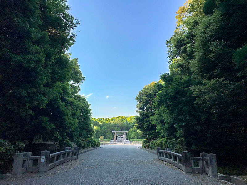 橿原・神武天皇陵