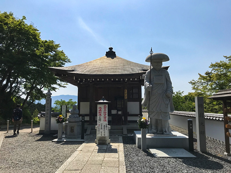 奈良・岡寺（龍蓋寺）大師堂