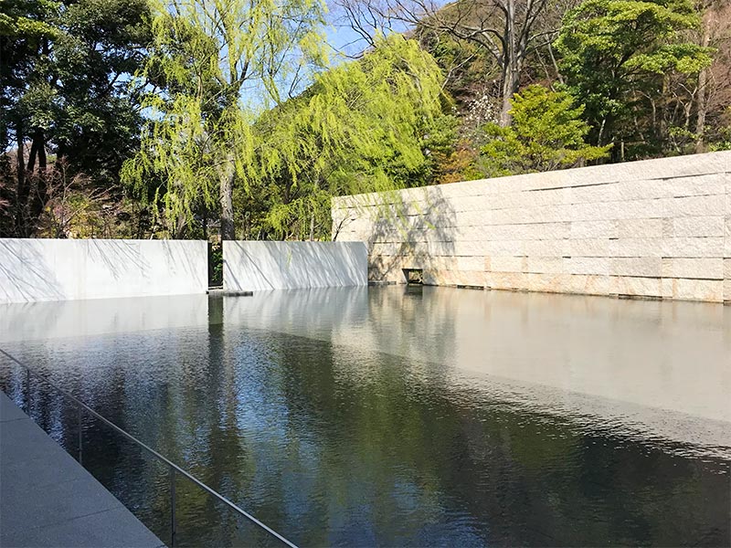 金沢・鈴木大拙館（水鏡の庭）