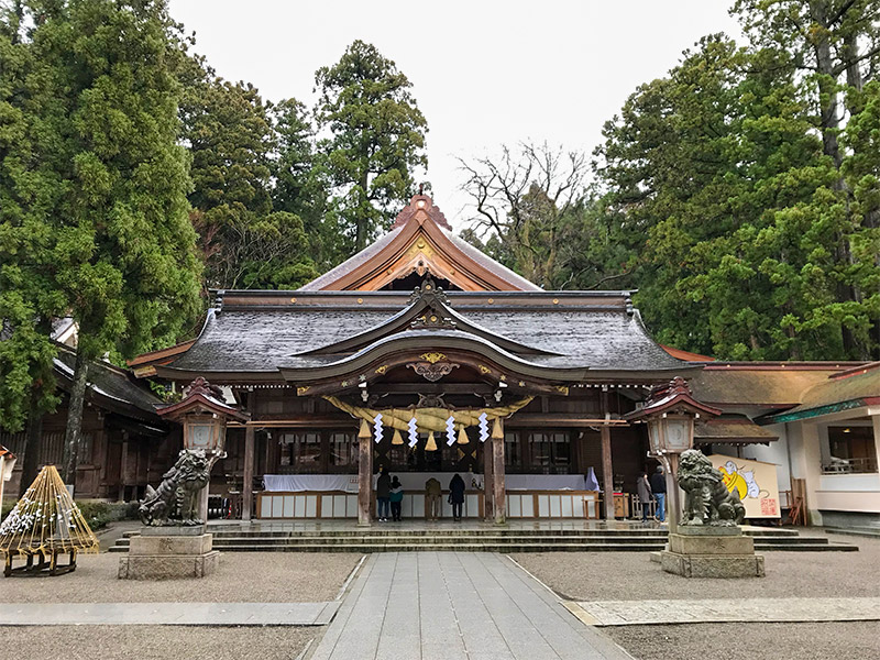 白山さん（白山比咩神社）左義長