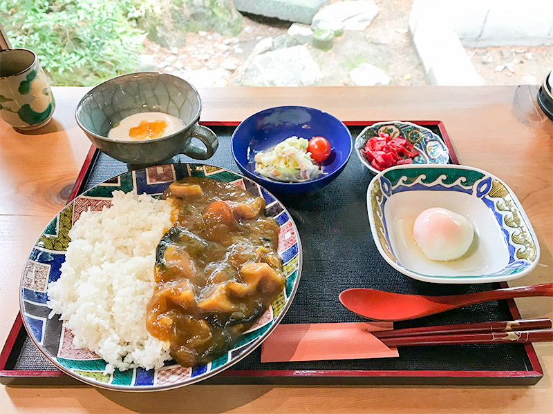 おいしいいっぷく鏑木・加賀野菜カレー