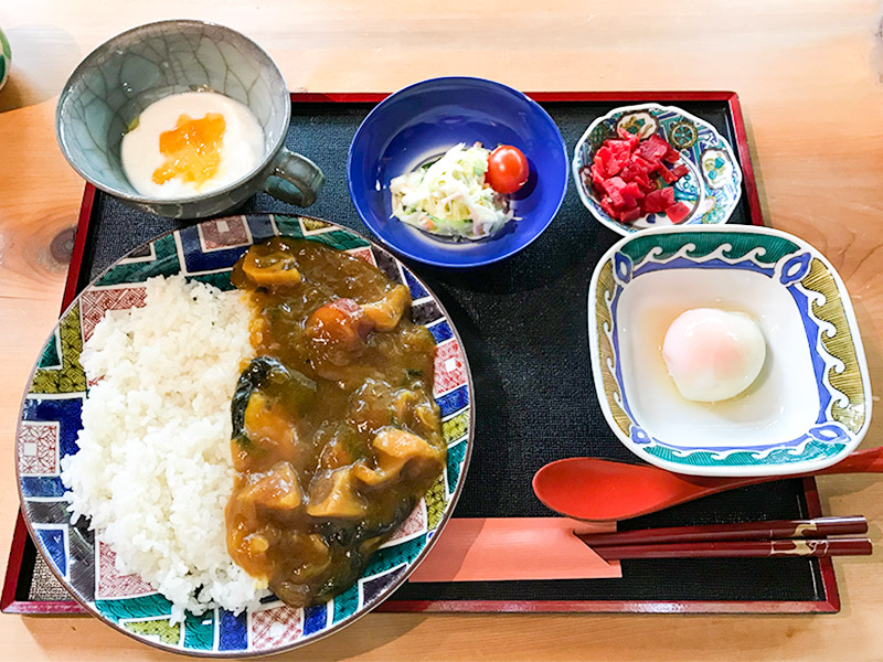 おいしいいっぷく鏑木・加賀野菜カレー