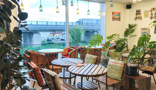 大型アジアンエスニック雑貨店のMALAIKA（マライカ）金沢店は雑貨だけじゃなくてカフェもあるよ