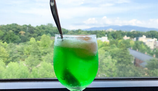 久しぶりに飲んだクリームソーダ。でもソーダフロートとも言いますよね？2つの違いって？