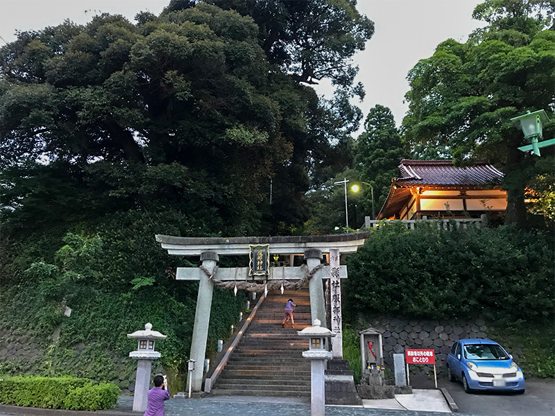 山代温泉ライトアップ服部神社