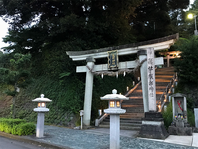 山代温泉ライトアップ服部神社