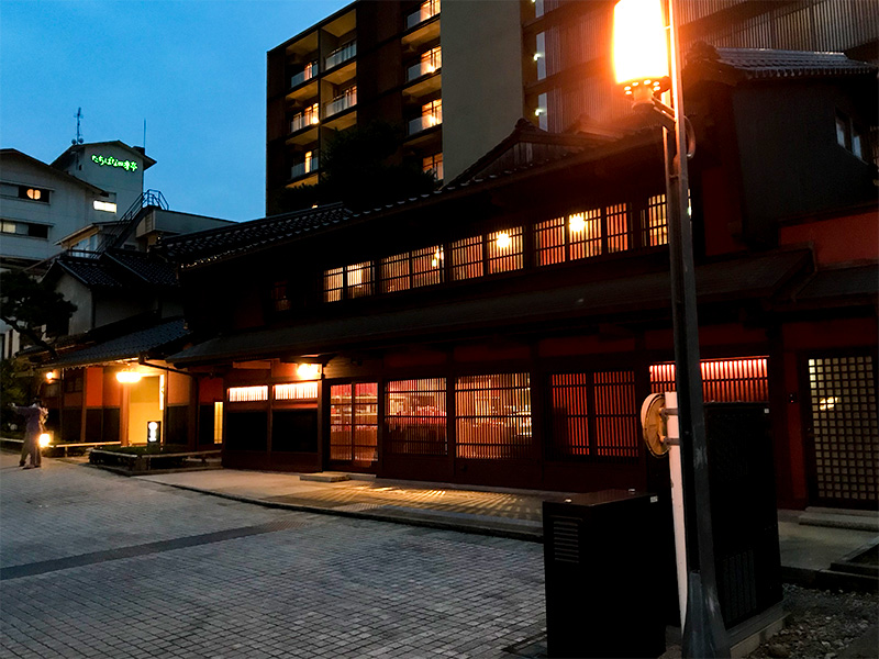 山代温泉ライトアップ星野リゾート界加賀