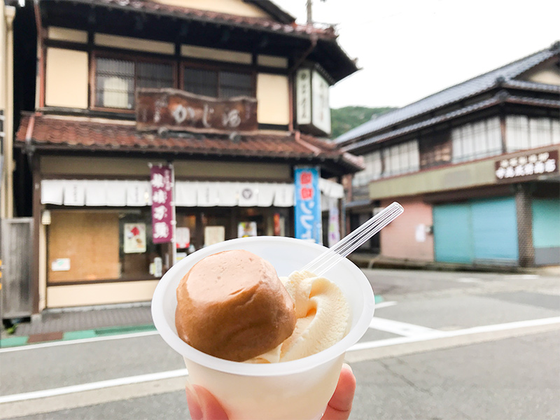 山中温泉山中石川屋の娘娘ソフトクリーム