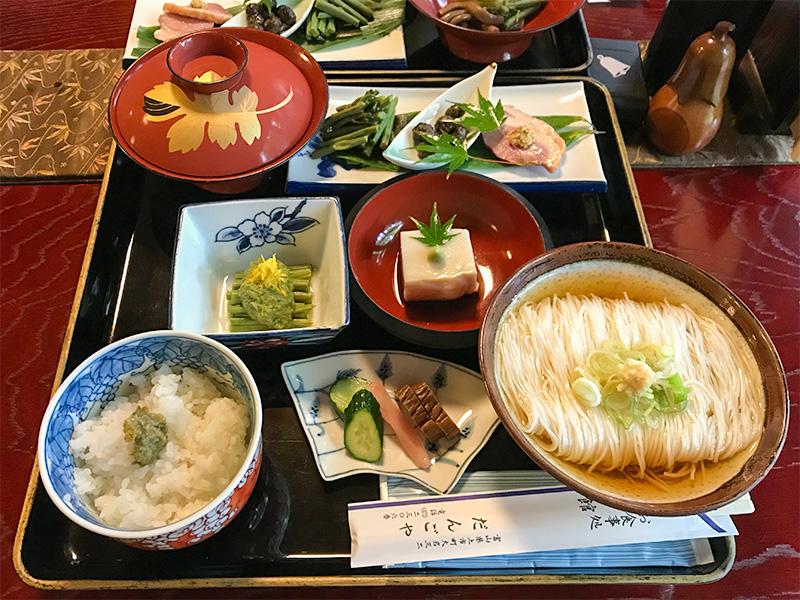 大岩山そうめん・だんごや