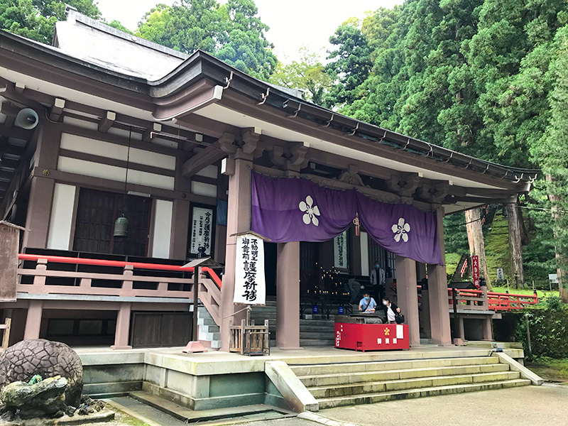 大岩山日石寺