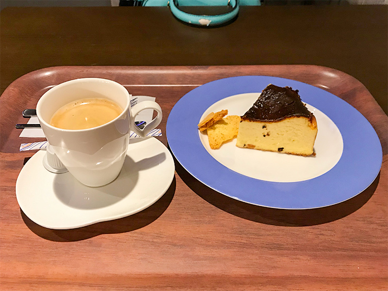 ガリバーカフェ （Garibar café） バスクチーズケーキ