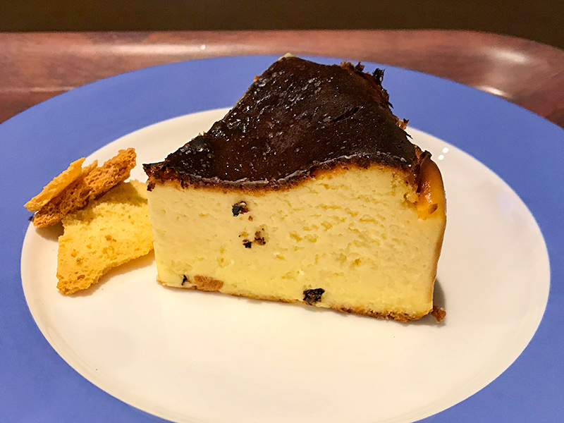 ガリバーカフェ （Garibar café） バスクチーズケーキ