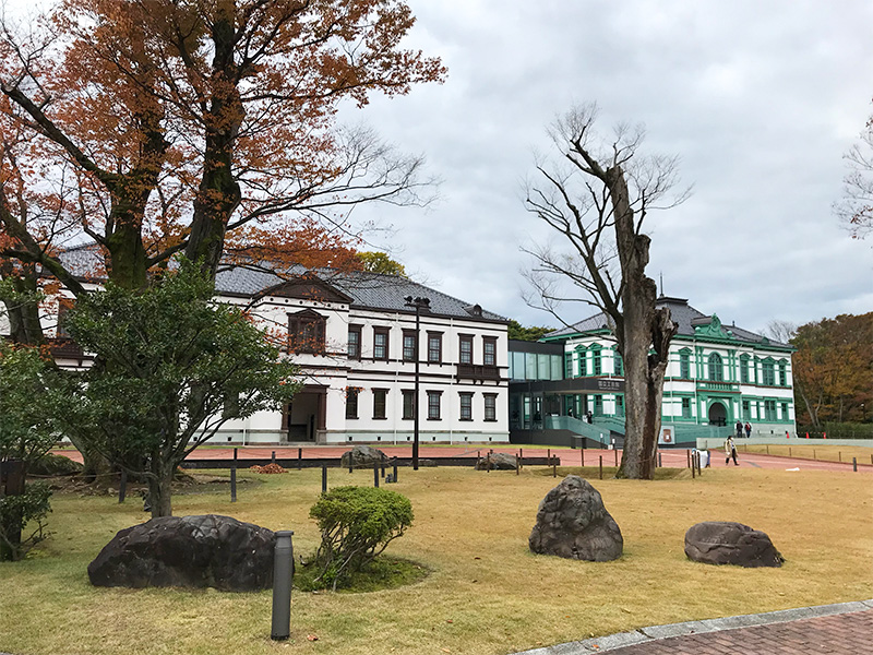 国立工芸館