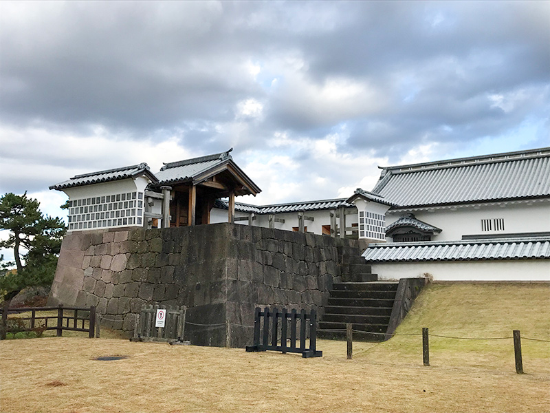 金沢城石垣めぐり（菱櫓・五十間長屋・橋爪門続櫓）