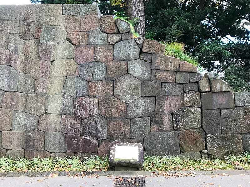 金沢城土橋門亀甲石