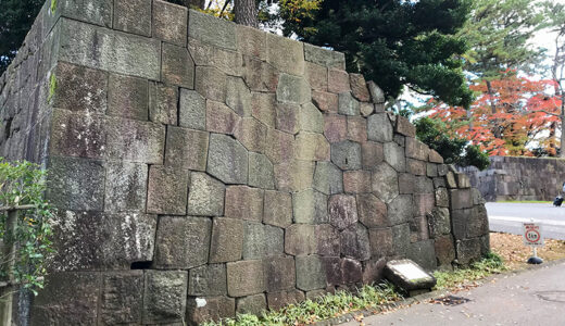 【金沢城石垣めぐり】防火の願いが込められた6角形の「亀甲石」が土橋門にあるよ