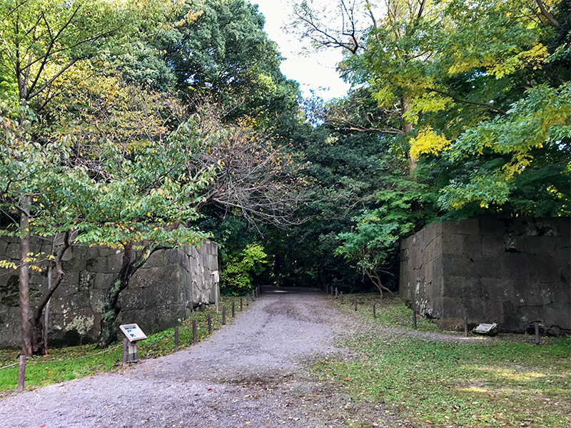 金沢城石垣めぐり鉄門