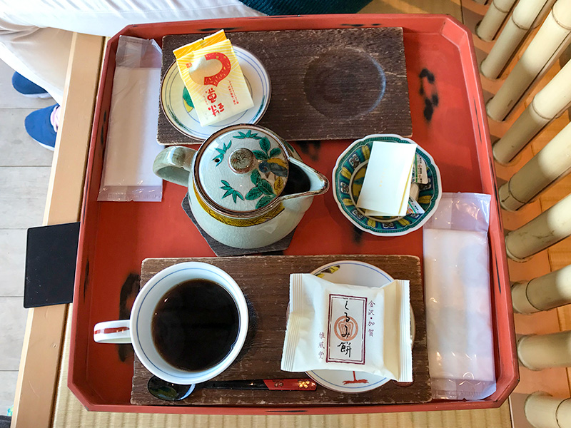 金沢城鶴の丸休憩館・豆皿茶屋