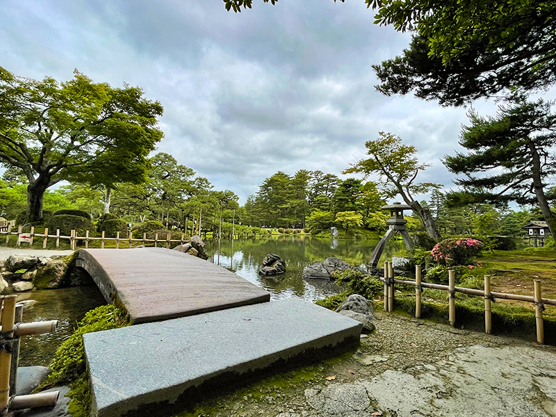 兼六園ことじ灯籠・金沢