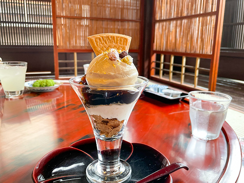 ひがし茶屋街茶房久連波(くれは)
