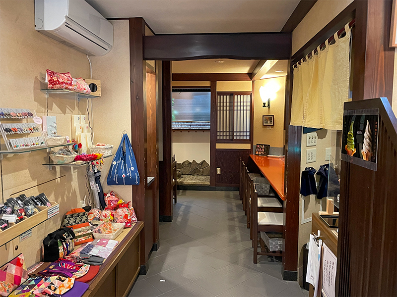 ひがし茶屋街茶房久連波(くれは)