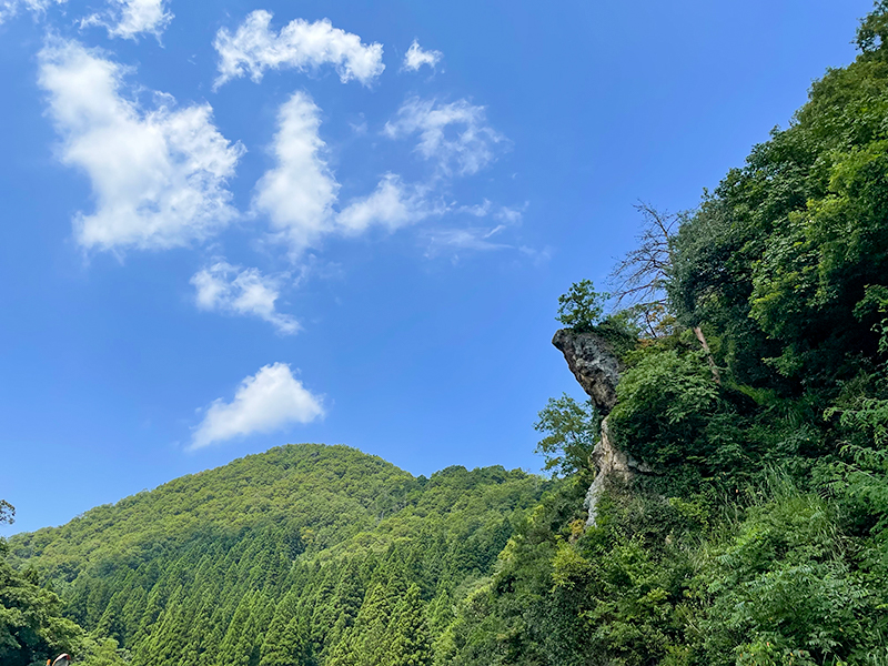 烏帽子岩・岩上神社