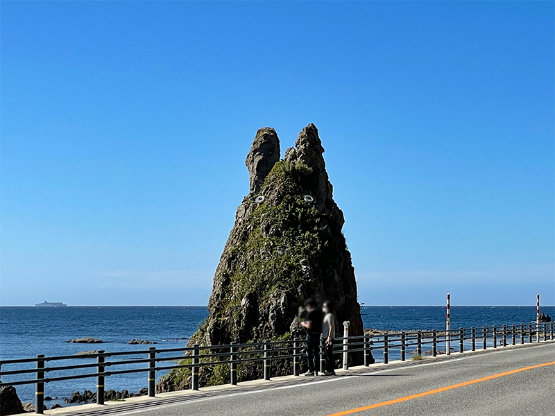 能登トトロ岩