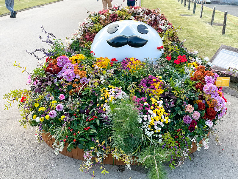 金沢城公園ひゃくまんさん花人形