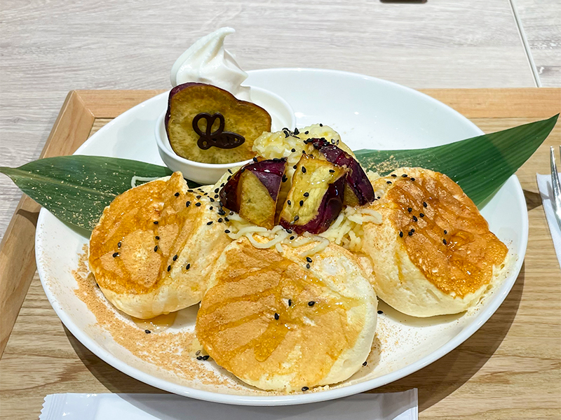 みつばちかふぇ＆キッチン（金澤やまぎし養蜂場）イオンモール白山店