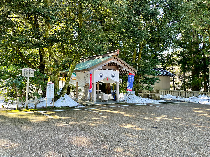 しらやまさん（白山比咩神社）車お祓い